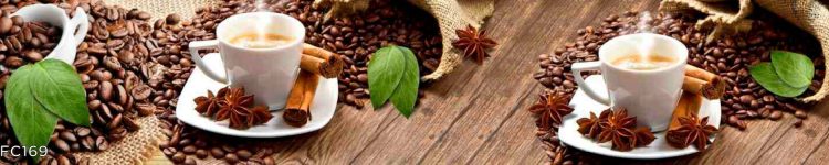 Panou din sticlă cu cafea fierbinte și scorțișoară pentru decor elegant